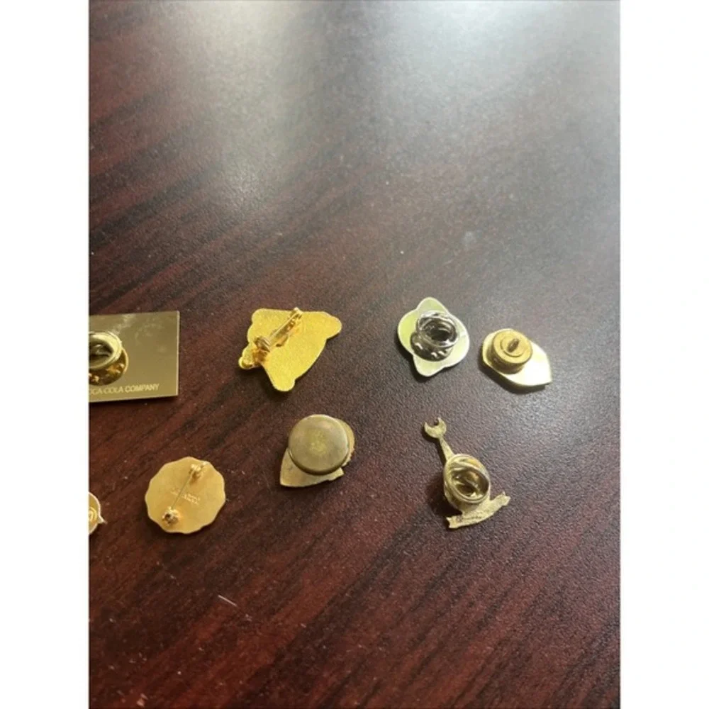 Lot‎ Of 10 Random Mixed Lapel Hat Pins B3